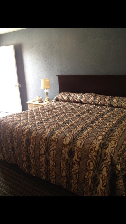 American Inn Graham Room photo